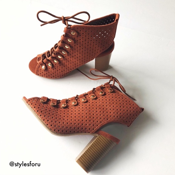 Amber lazer cut lace up peep toe booties - Picture 2 of 5